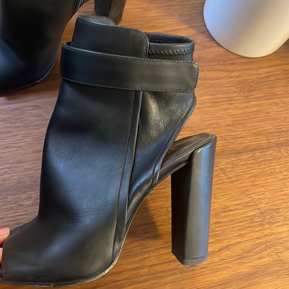 Vince Italian leather cutout heels - Picture 5 of 5